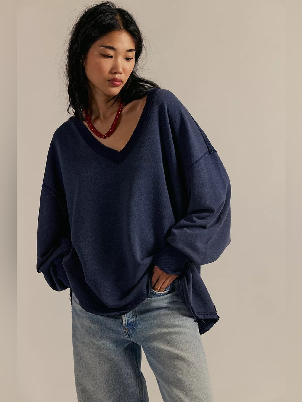 ( FP-51) Free People We The Free V-Neck Sweatshirt